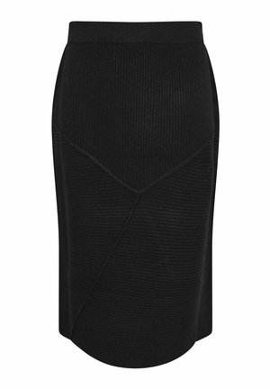 Gonna midi nera a coste con vita aderente e dettagli delle cuciture diagonali, caratterizzata da un taglio dritto e da una texture morbida.