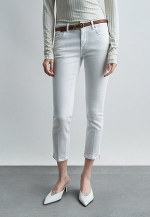 ROSE CROPPED WAIST - Liibuvad teksad - white