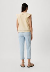 comma casual identity MIT ZIERBORTE - Bluse - hellgelb