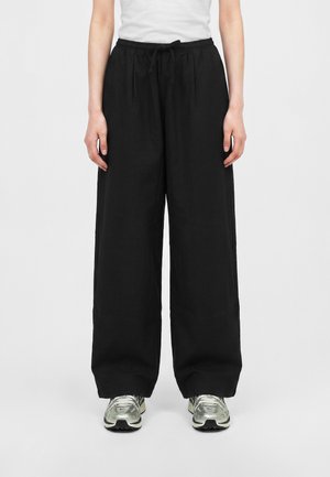 Nike Sportswear STREET PANT - Træningsbukser - black