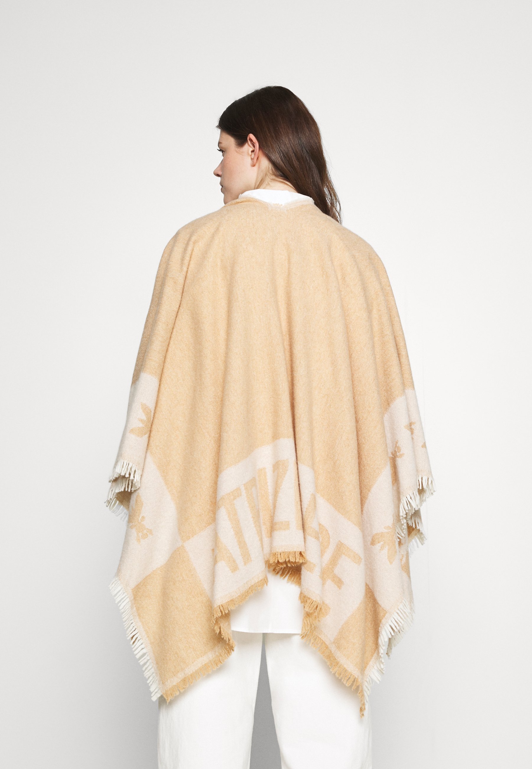 Women PONCHO MISTON - Cape Women PONCHO MISTON - Cape