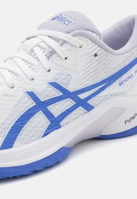 ASICS BEYOND FF - Tinklinio batai - white/sapphire