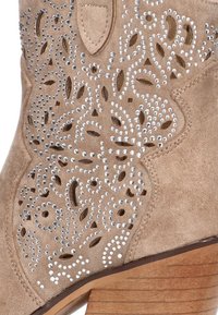 ETIKA PEIX - Botines camperos - taupe