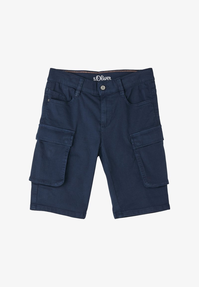 Granatowe szorty cargo z wystającym guzikiem, szlufkami na pasek, dwiema bocznymi kieszeniami z klapką oraz dwiema przednimi kieszeniami.