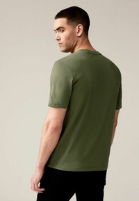 Next TATTOO FLORAL 3 PACK REGULAR FIT - T-shirt med print - white black khaki