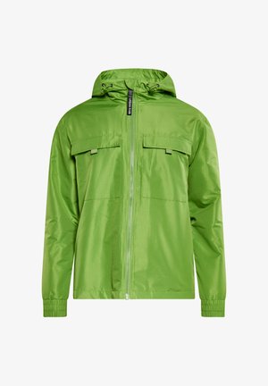 Žalia lengva striukė su užtrauktuku, reguliuojama kapišonu, dviem krūtinės kišenėmis ir elastinėmis rankogaliais. Lygus paviršius ir minimalistinis dizainas.