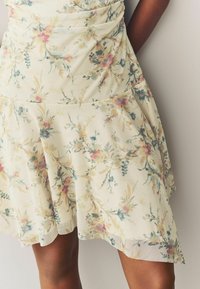 Next REGULAR FIT - Vapaa-ajan mekko - ecru ditsy floral