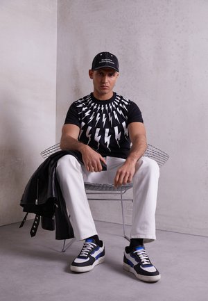 FAIR ISLE THUNDERBOLT UNISEX - T-shirt con stampa - black/white