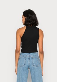 ONLY ONLANJA CUT OUT BOX MIX  - Top - black