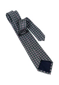 Zielony krawat z powtarzającym się wzorem kwiatowym w kolorze czerwonym i białym, z granatowym akcentem po spodniej stronie. Materiał jest gładki z satynowym wykończeniem.