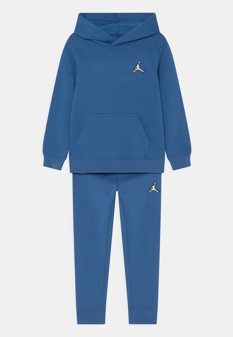Jordan ESSENTIALS SET UNISEX Tracksuit french blue/blue Zalando.ie