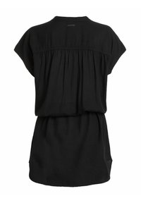 Robe noire à manches courtes avec détail froncé dans le dos et taille élastique, ornée d'un petit logo "protest" près de l'encolure.