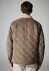 Next BORG LINED DIAMOND QUILT  - Jas - stone natural