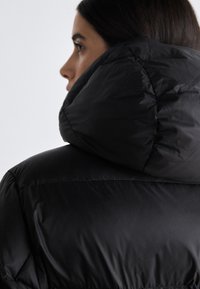 HUGO FALENTINA - Χειμωνιάτικο παλτό - black