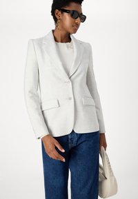Calvin Klein COMFORT CREW-NECK - Džemperis - egret