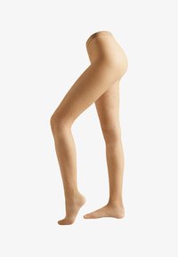 Selezionato, nude