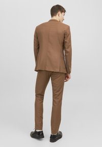 Jack & Jones PREMIUM JPRSOLARIS  NOOS - Tygbyxor - emperador