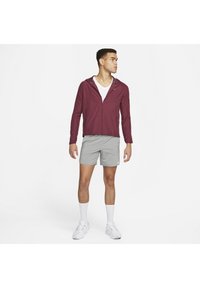 Nike Performance MILER - Corta-vento - dark beetroot dark beetroot