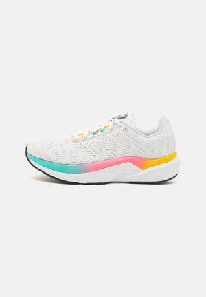 FUELCELL PROPEL V5 - Road running shoes - white