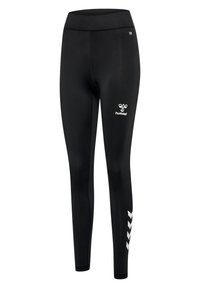 Czarne sportowe legginsy wykonane z elastycznego materiału, o dopasowanym kroju, z elastyczną talią oraz białym logo i wzorem w kształcie szewrona.