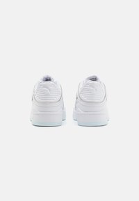 Puma SLIPSTREAM  - Joggesko - white/dewdrop