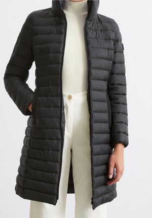 Abrigo de invierno - black