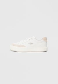Valitud, bright white/light cashew/moonstr