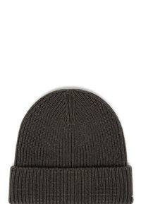 Pletená čiapka v tmavosivej farbe, s rebrovanou textúrou a ohnutým lemom. Vrchná časť má jemný šev, ktorý pridáva hĺbku dizajnu.