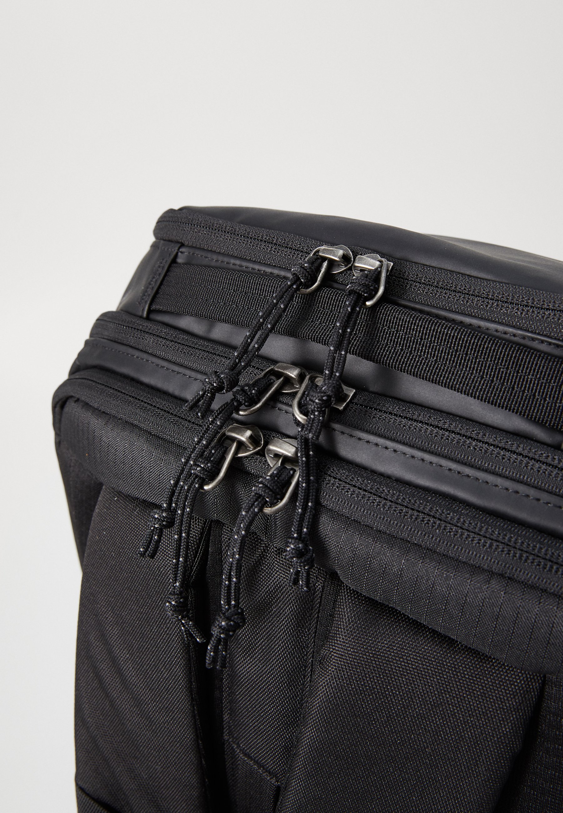 Patagonia BLACK HOLE PACK 32L UNISEX - Tursekk - black/svart