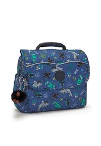 Sac à dos bleu pour enfants avec des motifs de créatures marines, incluant des requins, des crabes et des pieuvres, avec un petit porte-clés en forme de singe noir attaché.