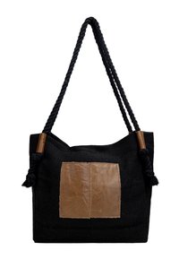 Sort stof tote tas med snoede rebhåndtag, brune læderlapper på fronten og læderdetaljer ved håndtagets knuder.