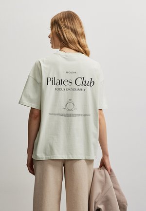 Pegador OULU OVERSIZED TEE - T-shirt imprimé - washed green sorbet