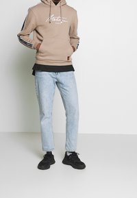 Metissier Mikina s kapucí - sand