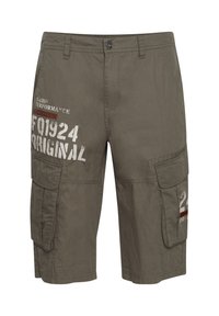 Khaki cargo shorts lavet af bomuld, med to sidelommer og trykte grafikker i hvid og burgunder på forsiden og låret.