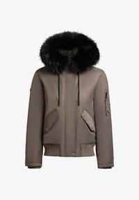 Izbrano, potter brown