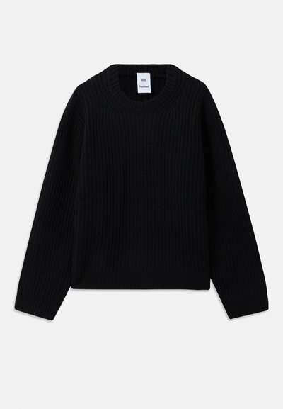 Maglione a coste nero con maniche lunghe e scollo rotondo, esposto piatto con il marchio visibile all'interno del colletto.