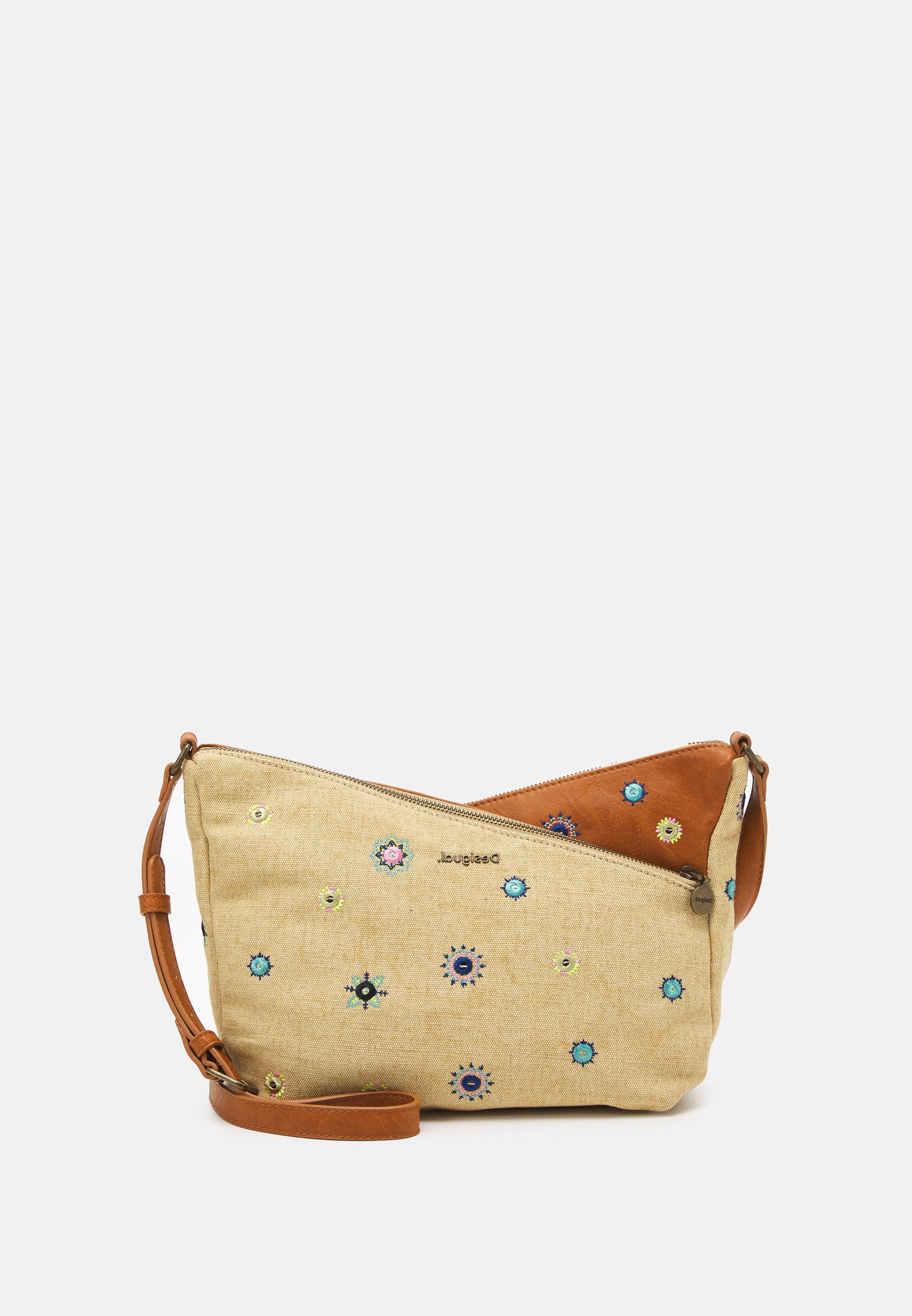 zalando sandali desigual