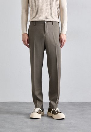 TROY TROUSERS - Nohavice - driftwood