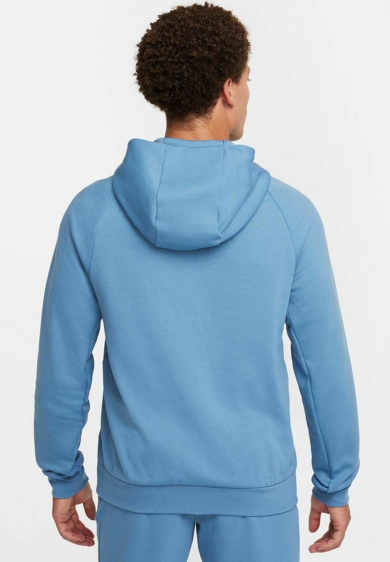 Hellblaue Kapuzenjacke mit lässigem Schnitt, gerippten Bündchen und Saum. Hergestellt aus weichem Material mit glatter Textur. Keine sichtbare Markenkennzeichnung.