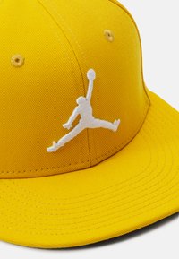 Jordan PRO JUMPMAN UNISEX - Sapka - yellow ochre/black
