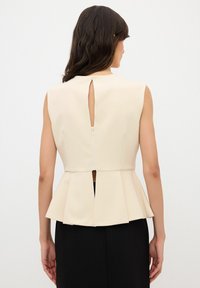 adL RUFFLED - Top - beige