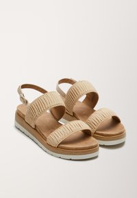 s.Oliver Platform sandals - red