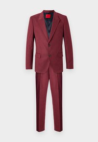 Bordeaux pakset met een gestructureerde blazer met twee knopen, notch-kraag en bijpassende broek. Stof heeft een gladde textuur.