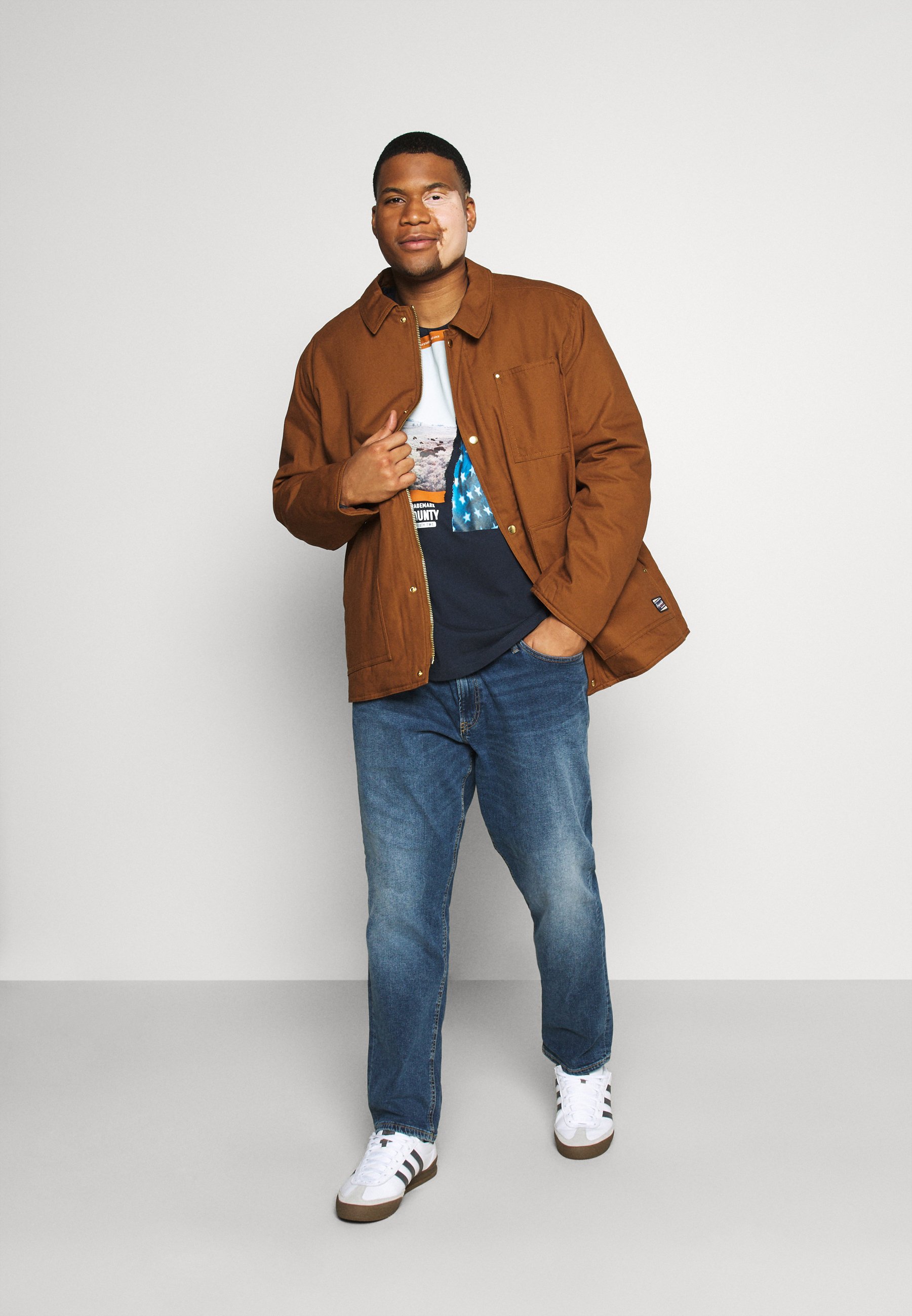 Uomo T-shirt con stampa Uomo T-shirt con stampa