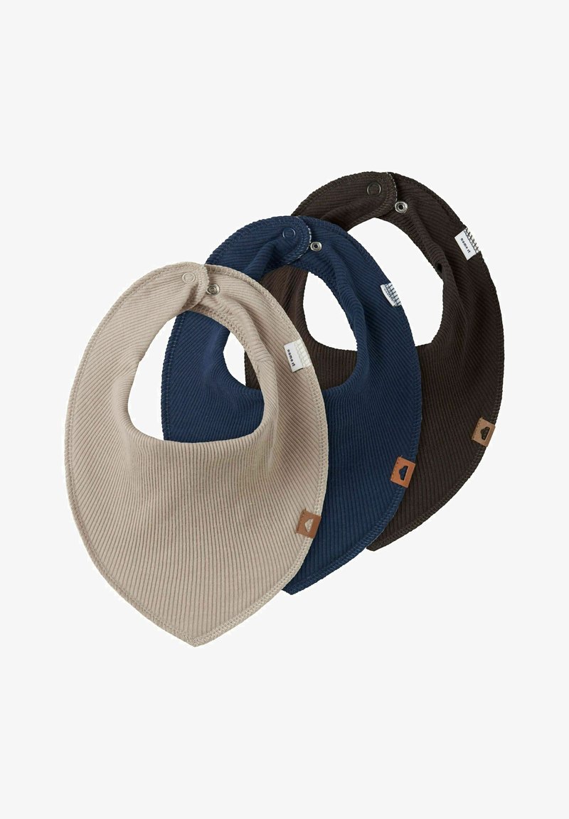 Tri ribane, bandana-stil maramice u bež, tamnoplavoj i smeđoj boji. Svaka ima dugmad za zatvaranje i male, kvadratne kožne detalje.