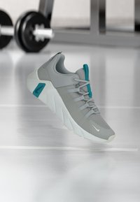 Неизбран, light smoke grey/bright spruce/energy/off white