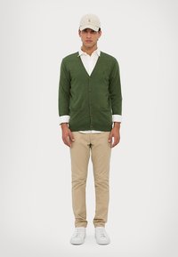 Polo Ralph Lauren SLIM FIT WASHABLE WOOL V-NECK CARDIGAN  - Kardiganas - classic olive heather