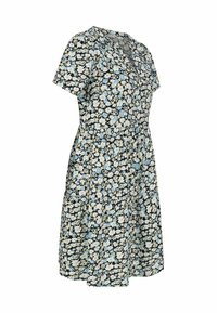 Květinové šaty s černým pozadím, krátkými rukávy, výstřihem do V, stahovaným pasem a lehkým materiálem. Po celé ploše modré a bílé květinové vzory.