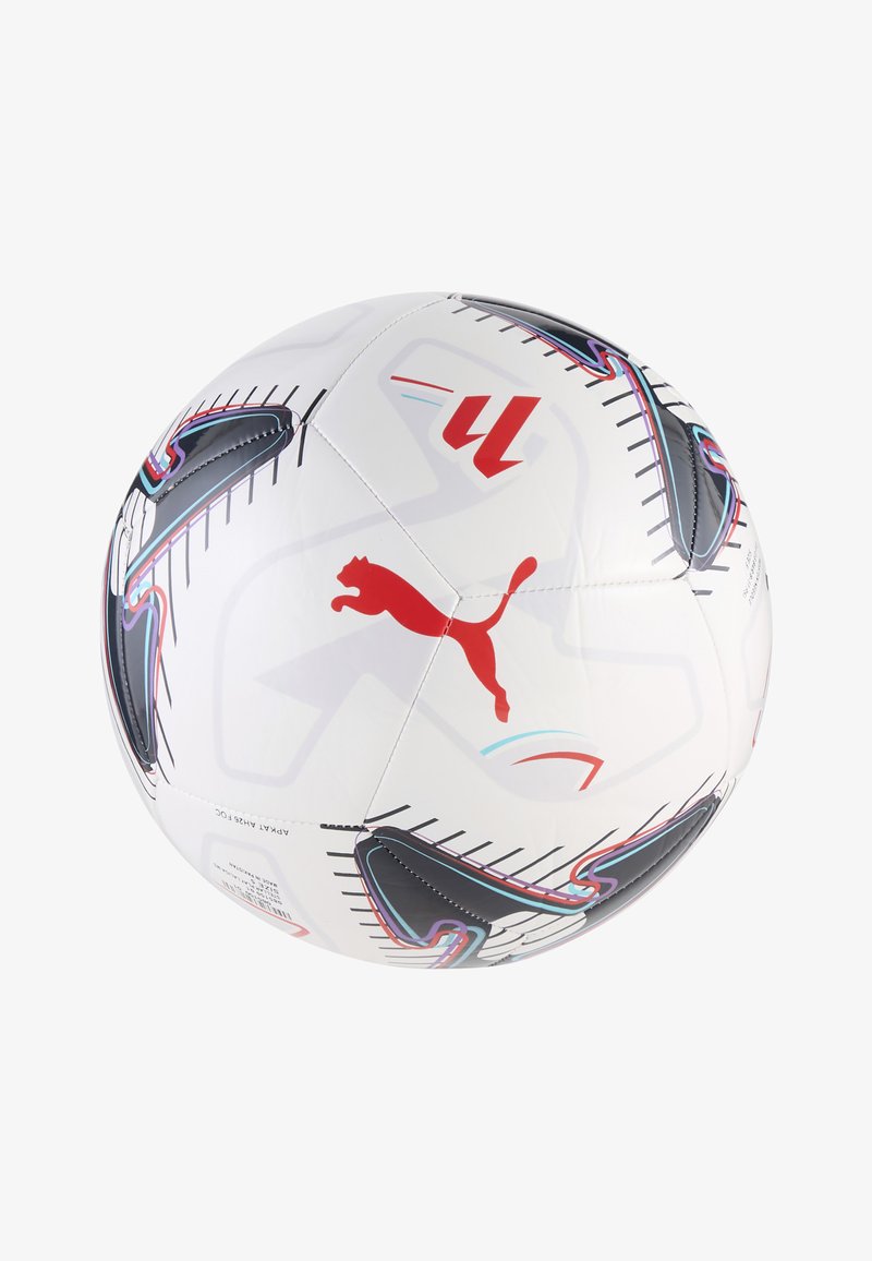 Λευκή μπάλα ποδοσφαίρου Puma με μαύρες, κόκκινες, μωβ και μπλε σχεδιαστικές λεπτομέρειες και λογότυπο Puma σε κόκκινο.