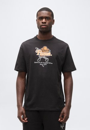 JUNIOR VARSITY TEE I - Nyomott mintás póló - black